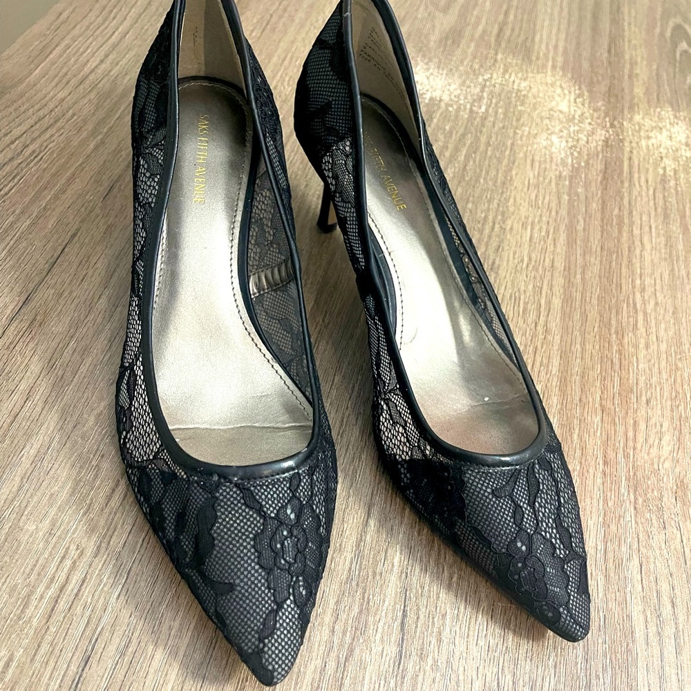 Lace pumps Saks fifth avenue short black heels